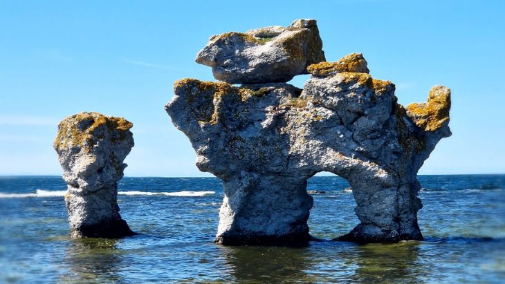 Raukary na ostrově Fårö