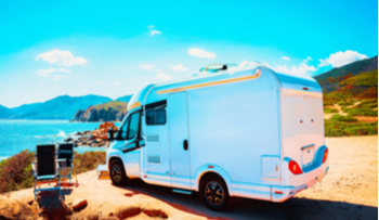 Jaké pojištění si vybrat pro vlastní obytné auto nebo karavan?